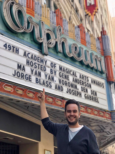 Jorge Blass antes de su actuación en los AMA Awards