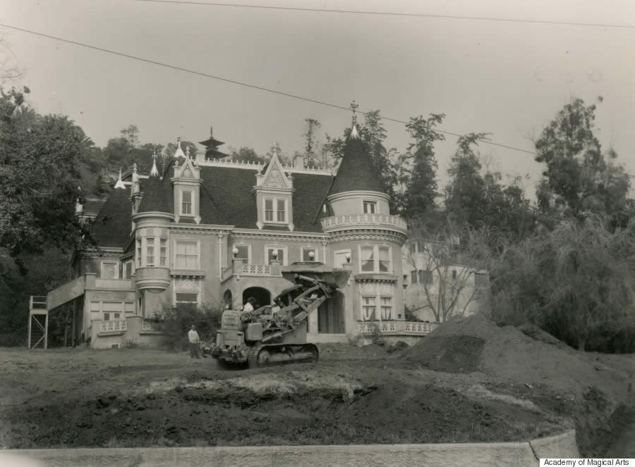 el catillo mágico de hollywood en plena remodelación