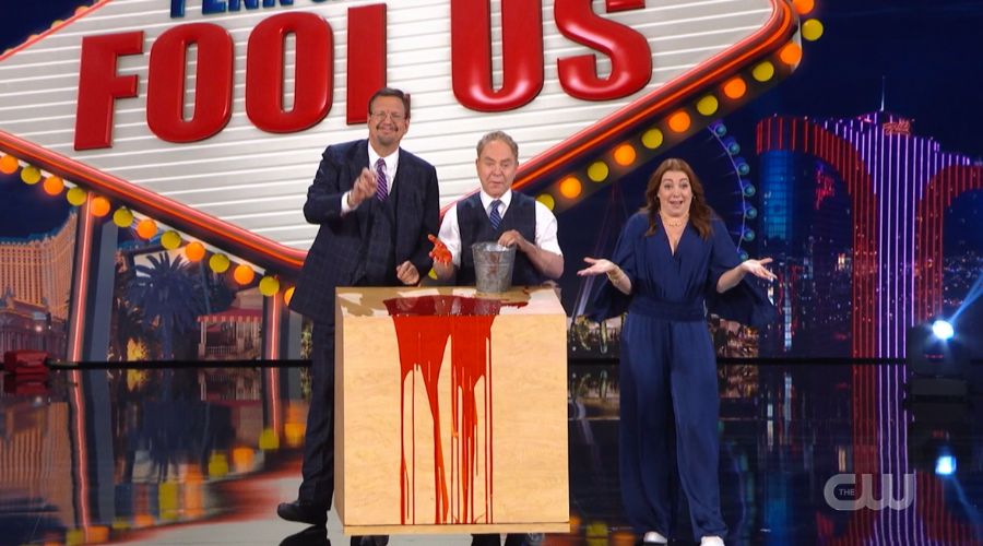 penn & teller con su bucket of blood