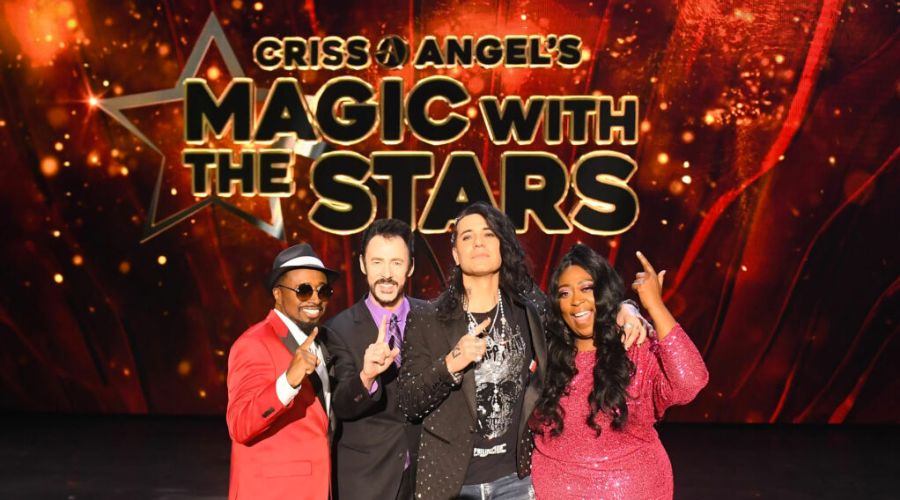 el elenco de jueces de Criss Angel Magic With The Stars