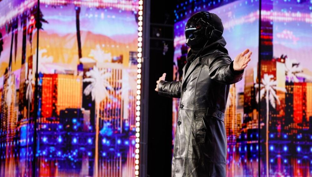 The Mastermind deslumbra con su magia tecnológica en America’s Got Talent